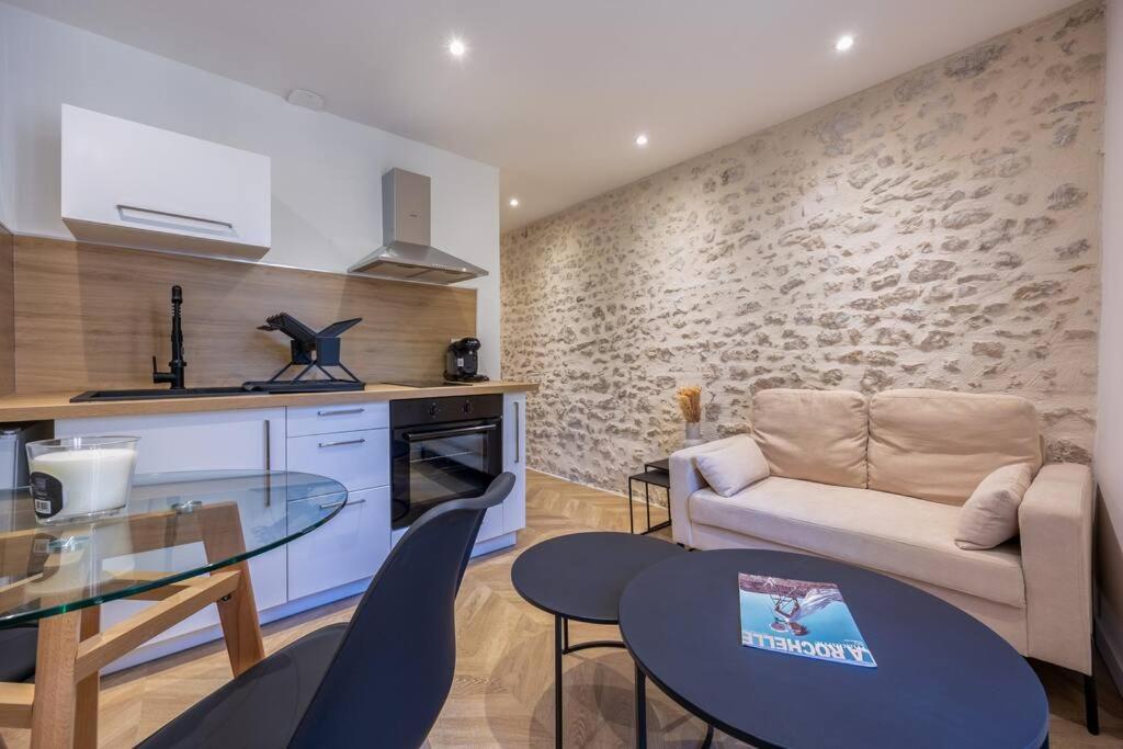 Le Cocon Urbain En Hyper Centre Apartment La Rochelle  Exterior photo