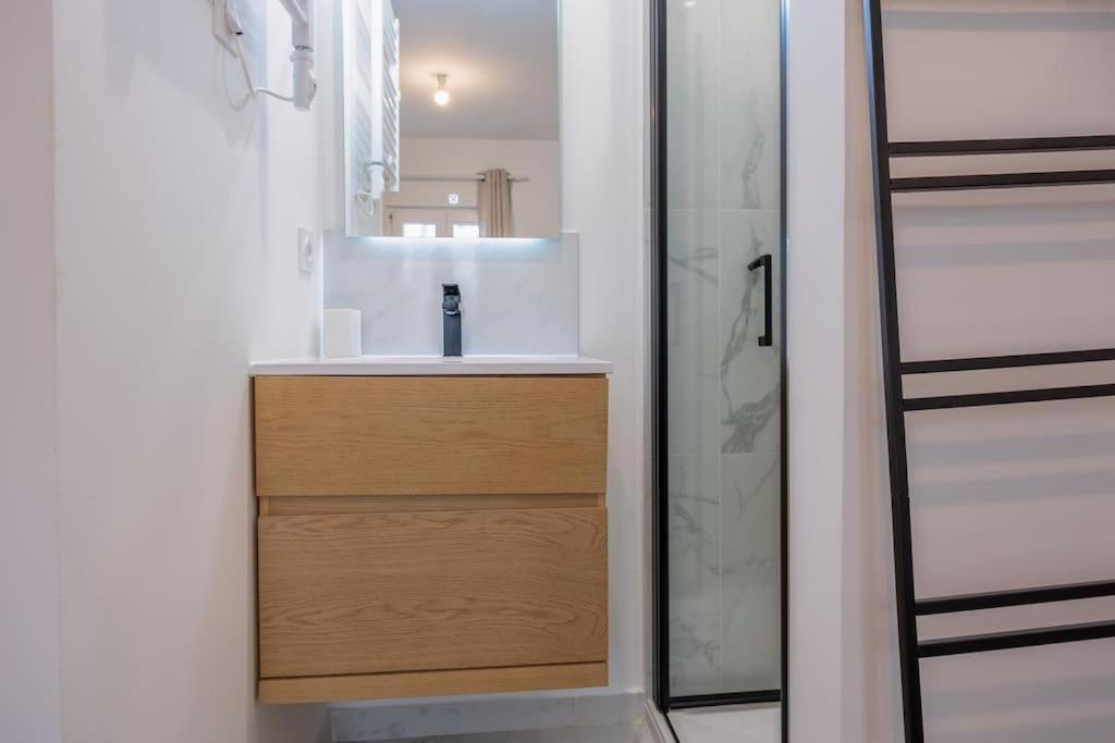 Le Cocon Urbain En Hyper Centre Apartment La Rochelle  Exterior photo