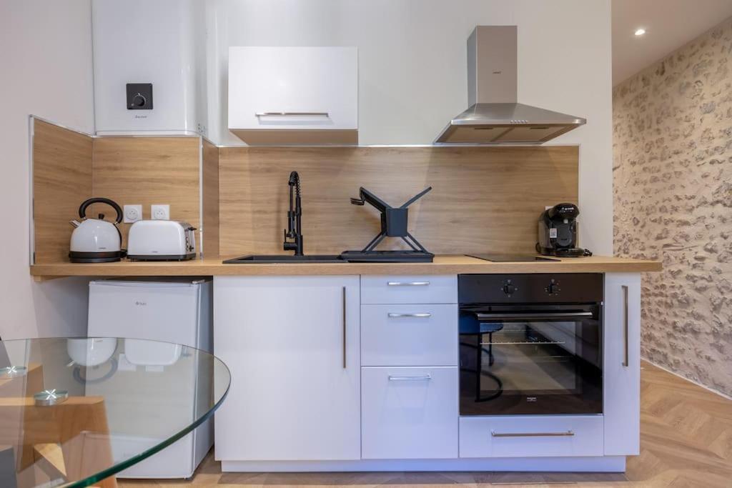 Le Cocon Urbain En Hyper Centre Apartment La Rochelle  Exterior photo